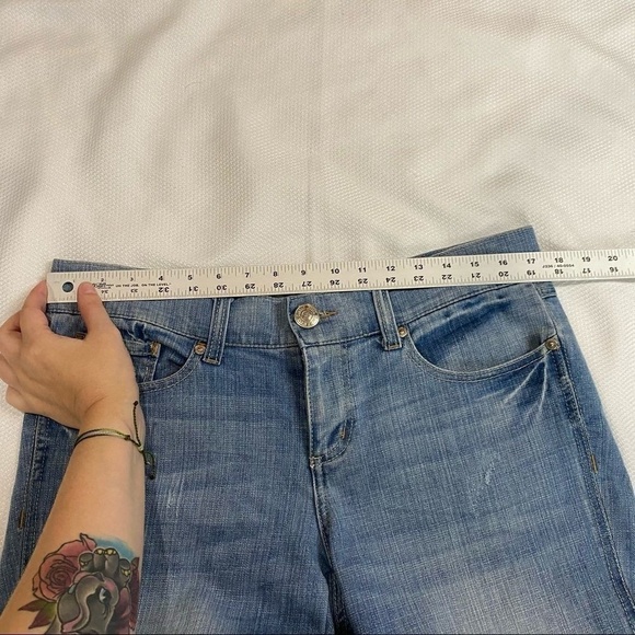 Seven7 Skinny Easy Fit Light Wash Jeans - Picture 5 of 8